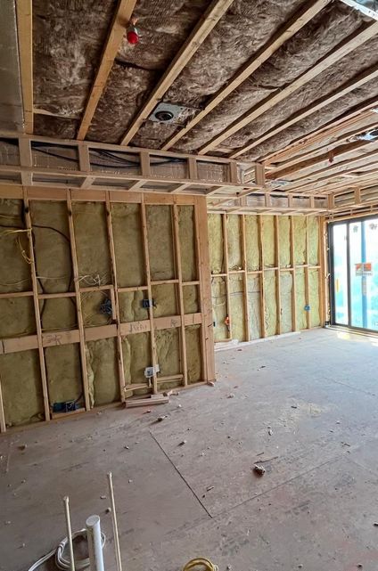 Exterior walls R21 kraft fiberglass insulatio